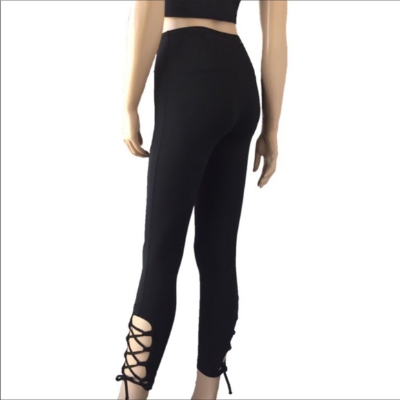 🌸New🌸 SMALL Mono b Black Ankle Leggings - Picture 3 of 6